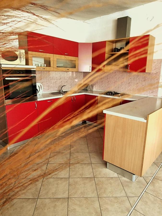 Guesthouse Dila Galovac  Ngoại thất bức ảnh
